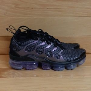nike vapormax plus eggplant
